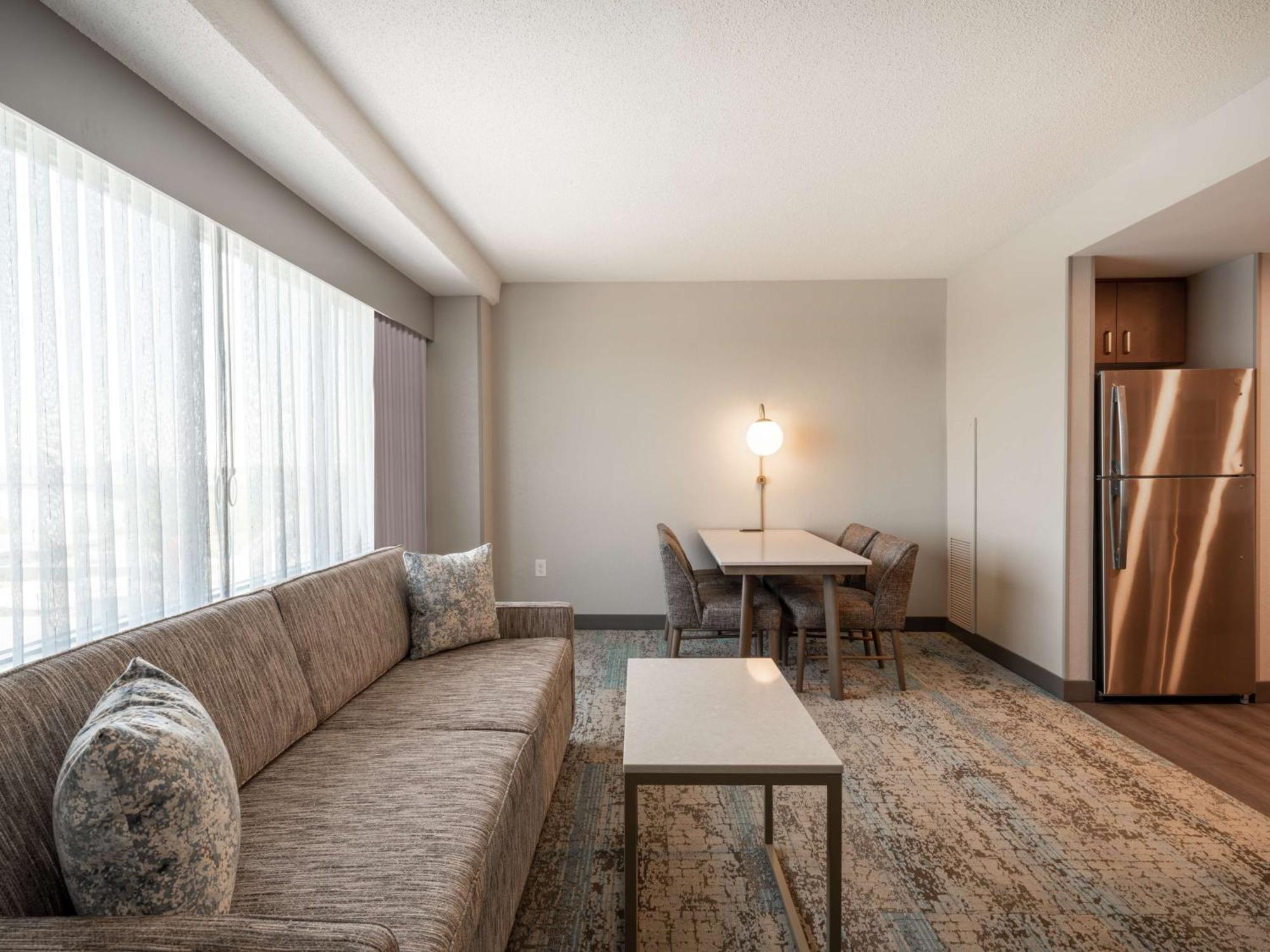 Homewood Suites By Hilton Toledo Downtown Extérieur photo