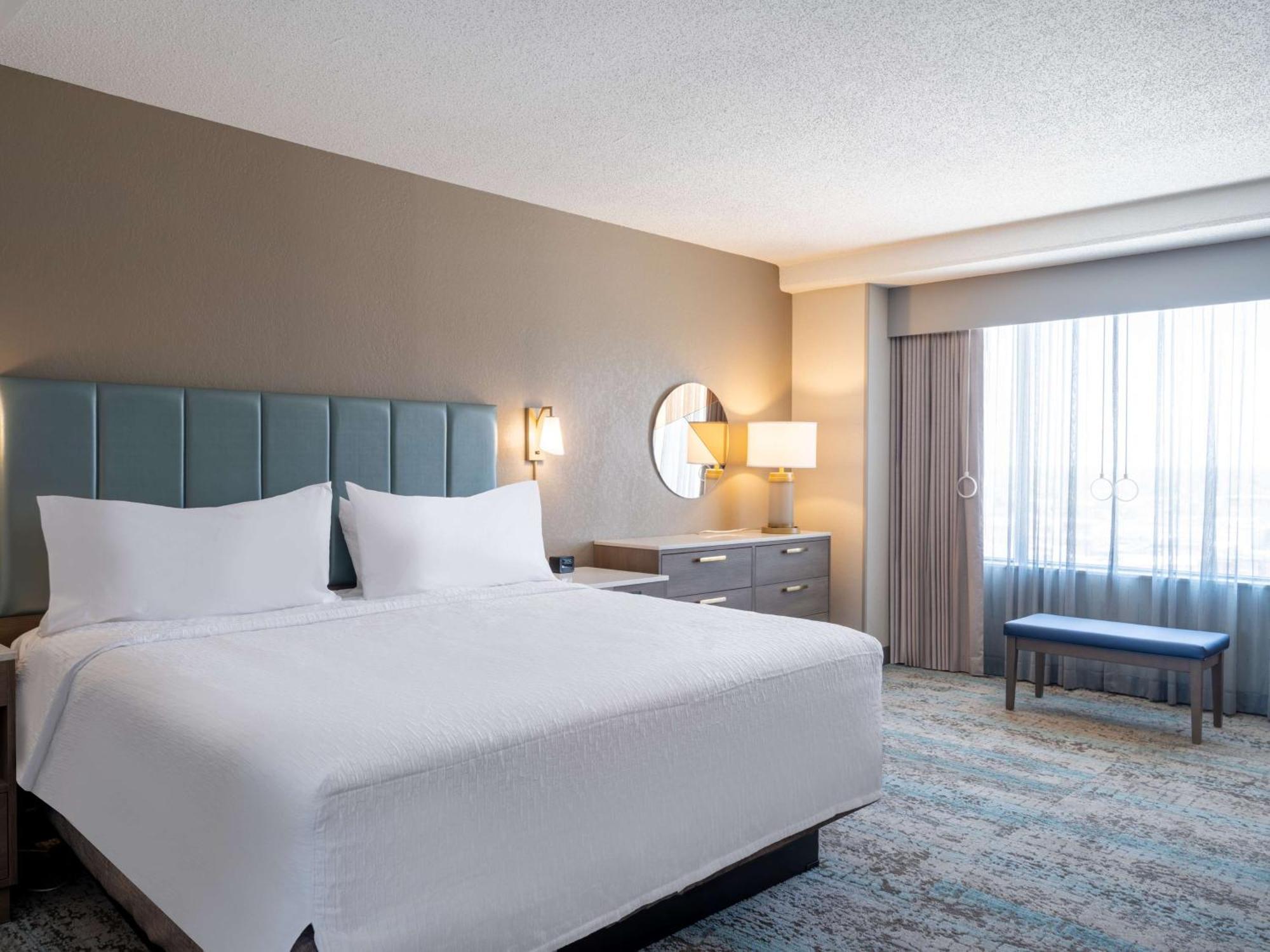 Homewood Suites By Hilton Toledo Downtown Extérieur photo